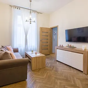 Apartament Ar