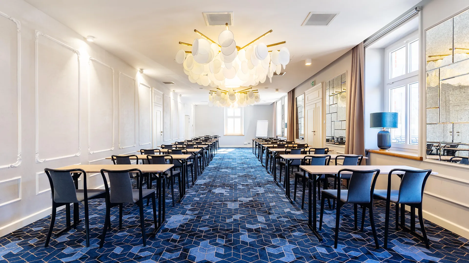 ****  Hotel Apis Krakow Poland